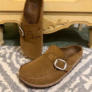 Birkenstock Buckley clogs